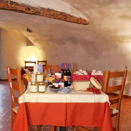 Farm stay Agriturismo Roncadizza Lumaghera *
