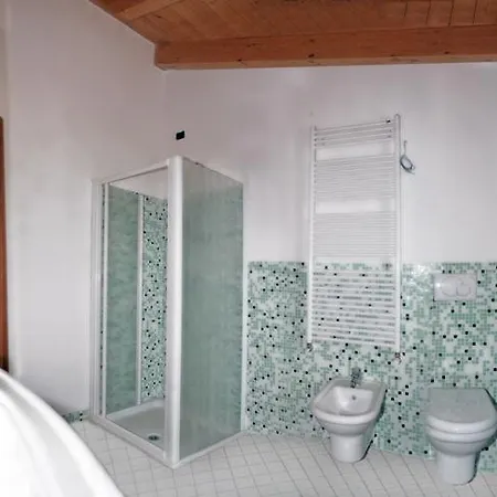 Agriturismo Roncadizza Lumaghera Farm stay